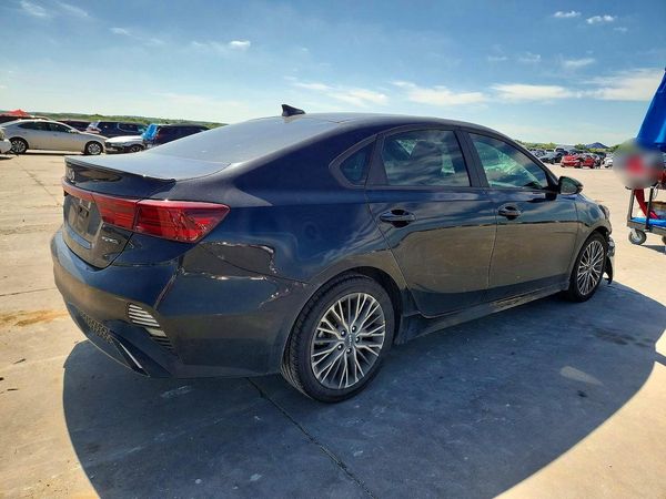 2024 KIA FORTE GT Line