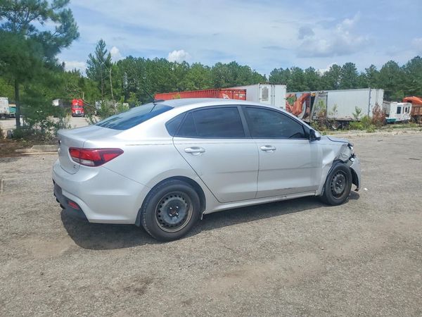 2018 KIA RIO