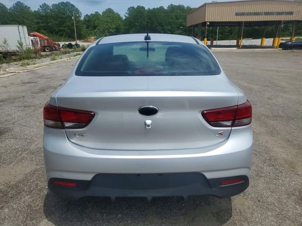 2018 KIA RIO