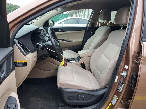2016 HYUNDAI TUCSON