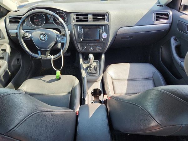 2017 VOLKSWAGEN JETTA