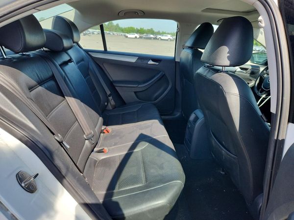 2017 VOLKSWAGEN JETTA