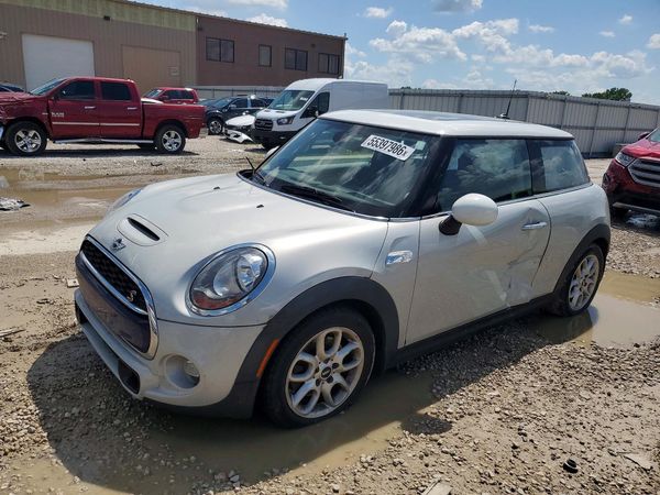 2015 MINI COOPER