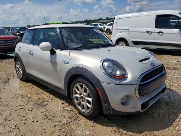 2015 MINI COOPER