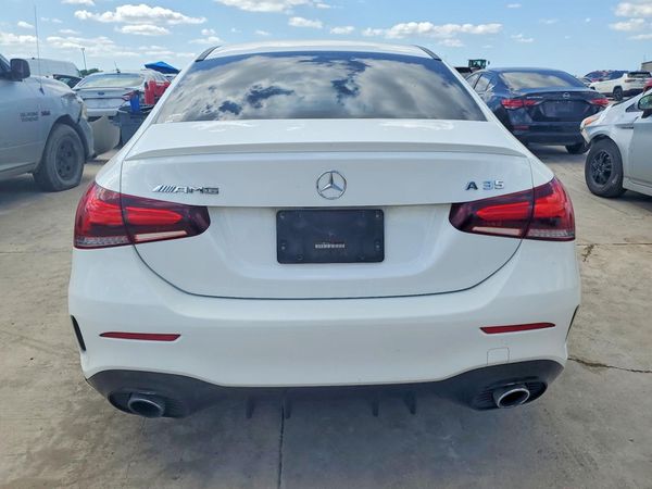 2021 MERCEDES-BENZ A AMG A35