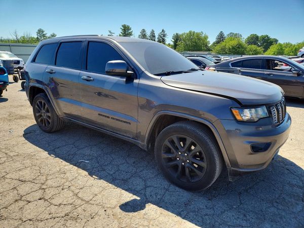 2019 JEEP GRAND CHEROKEE Laredo