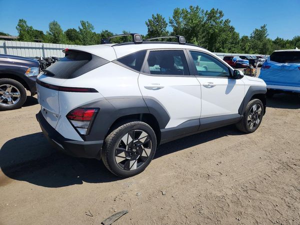 2024 HYUNDAI KONA SE