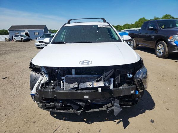 2024 HYUNDAI KONA SE