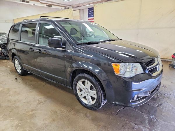 2019 DODGE GRAND CARAVAN Crew