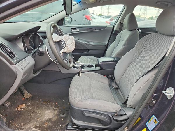 2013 HYUNDAI SONATA GLS/ GLS Popular — DENT
