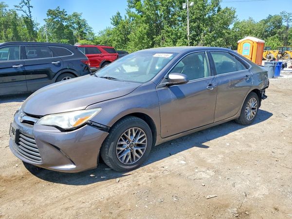 2017 TOYOTA CAMRY