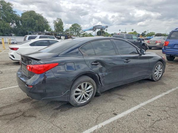 2017 INFINITI Q50