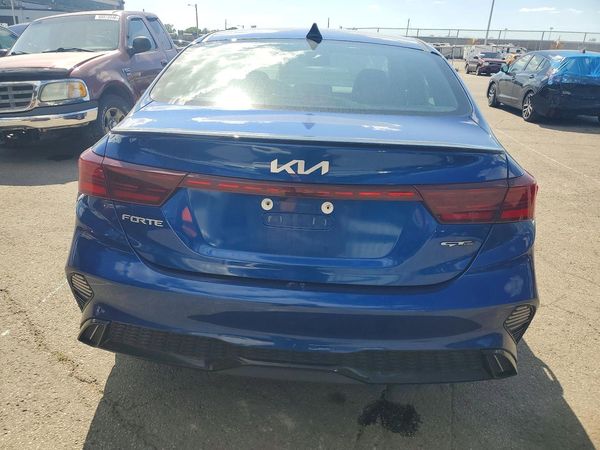 2024 KIA FORTE