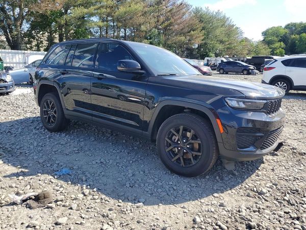 2025 JEEP GRAND CHEROKEE Laredo, Altitude