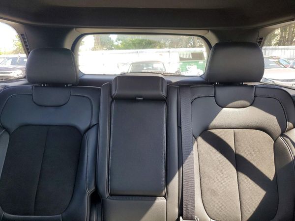 2025 JEEP GRAND CHEROKEE Laredo, Altitude