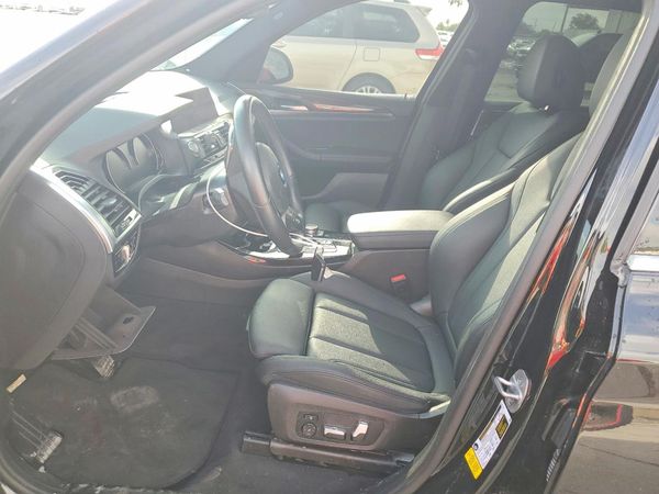 2021 BMW X3 sDrive30i — DENT