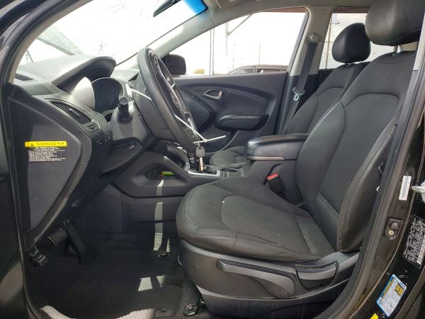 2015 HYUNDAI TUCSON GL (Middle-Low)