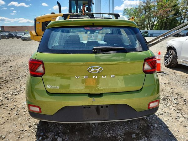 2022 HYUNDAI VENUE SEL & Limited