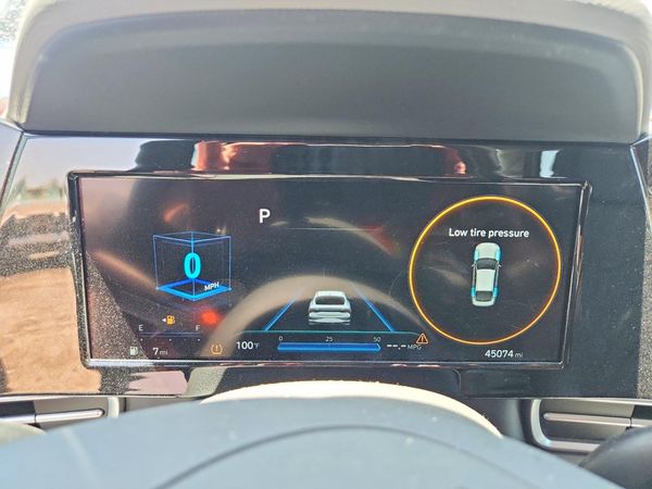 2022 HYUNDAI ELANTRA SEL w/Convenience Pkg