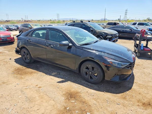 2022 HYUNDAI ELANTRA SEL w/Convenience Pkg