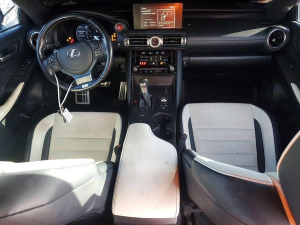 2022 LEXUS IS