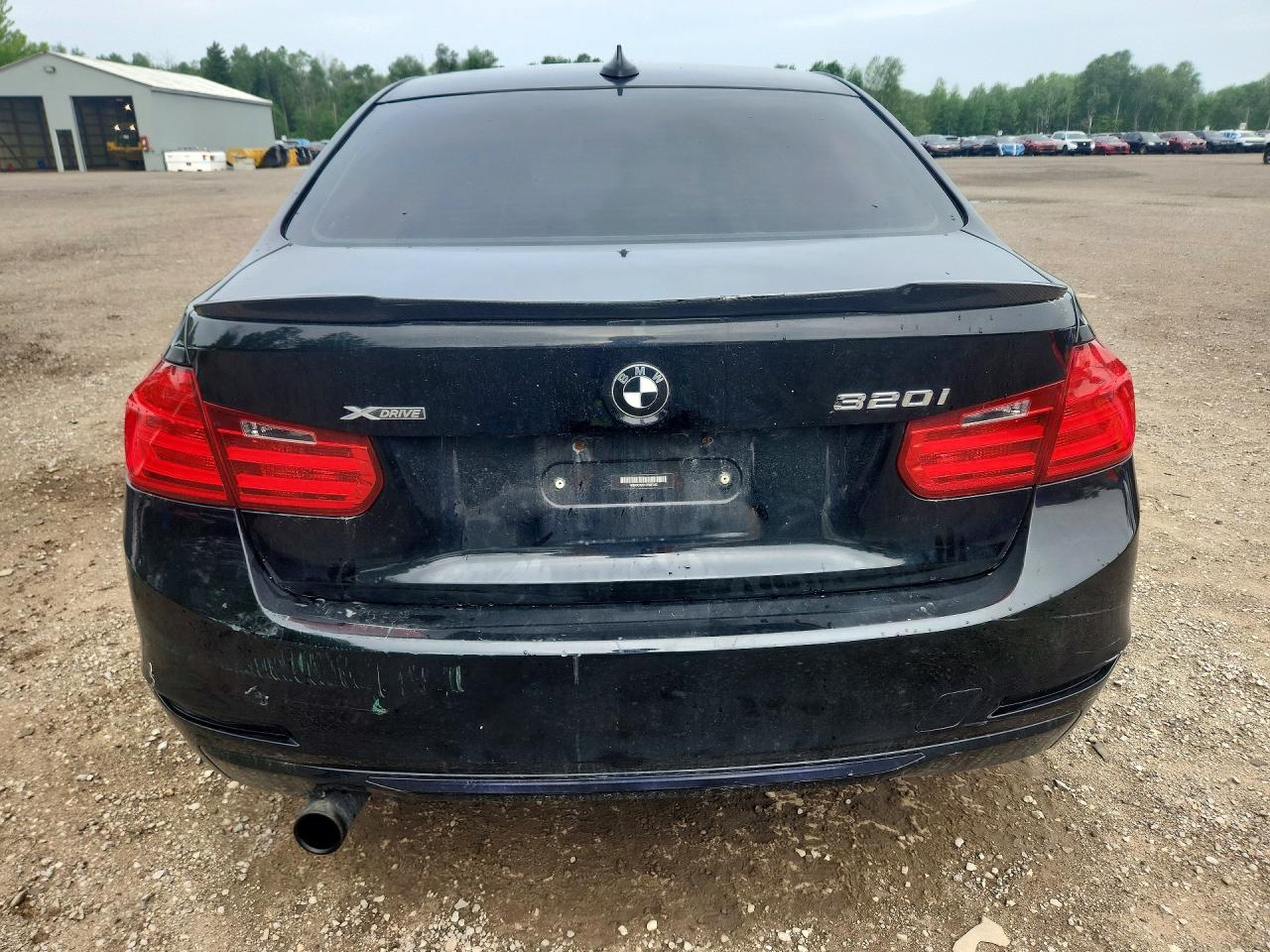 2014 BMW 320