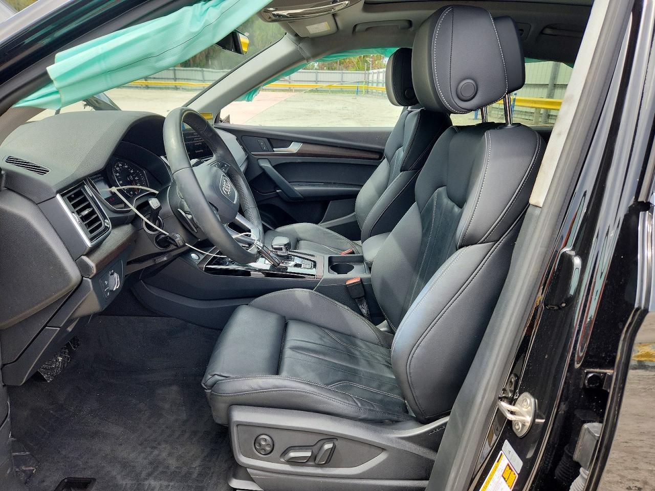 2024 AUDI Q5 S Line quattro Premium