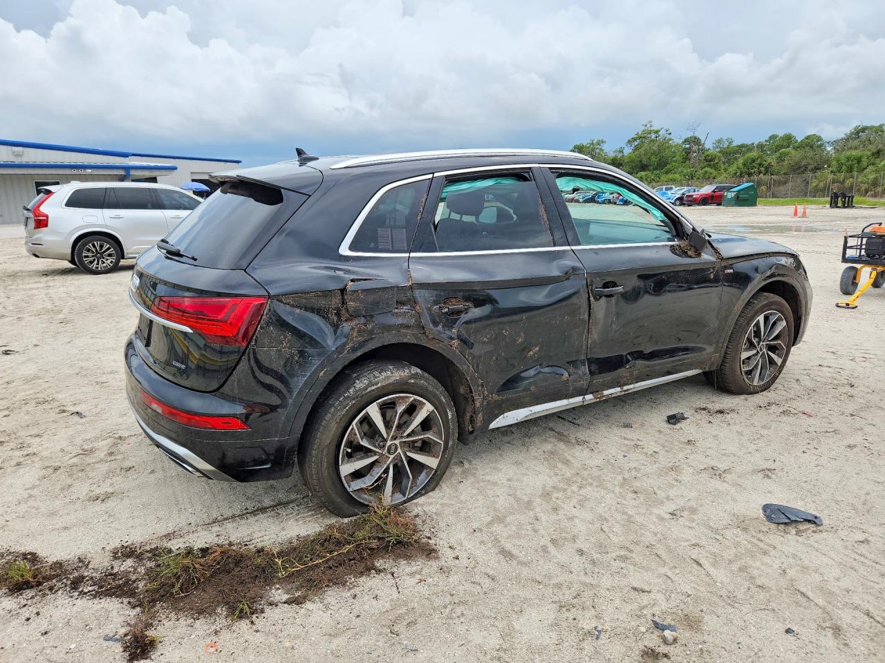 2024 AUDI Q5 S Line quattro Premium
