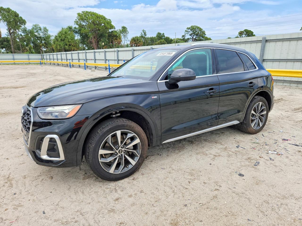 2024 AUDI Q5 S Line quattro Premium