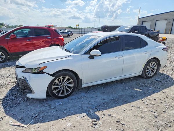 2022 TOYOTA CAMRY