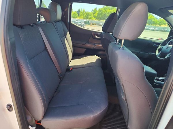 2017 TOYOTA TACOMA