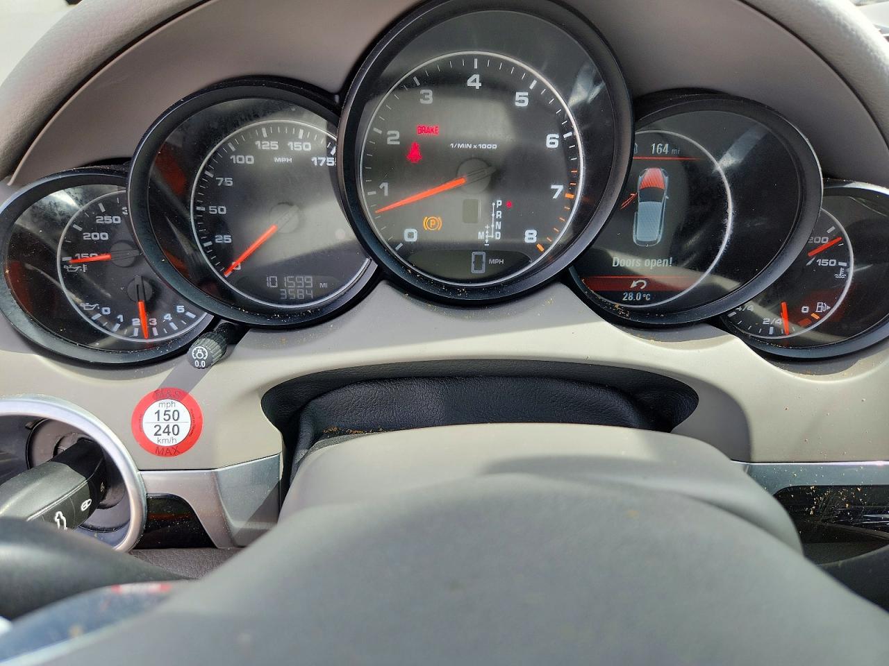 2014 PORSCHE CAYENNE