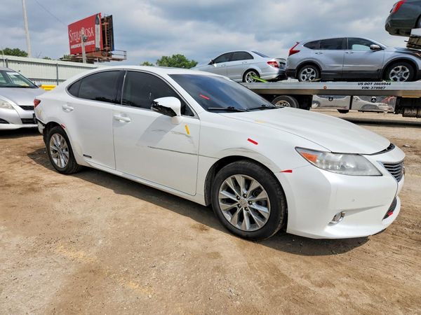 2013 LEXUS ES 300h