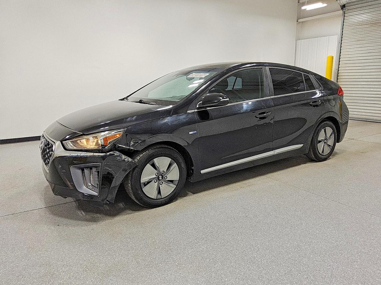 2020 HYUNDAI IONIQ SE