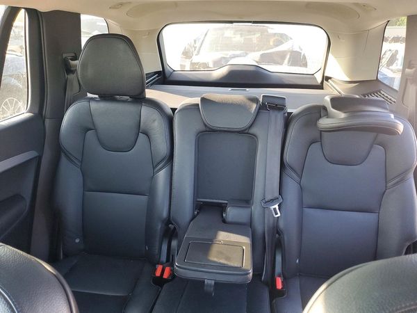 2016 VOLVO XC90 SV52 Momentum
