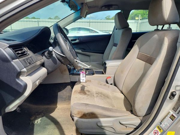 2014 TOYOTA CAMRY — DENT