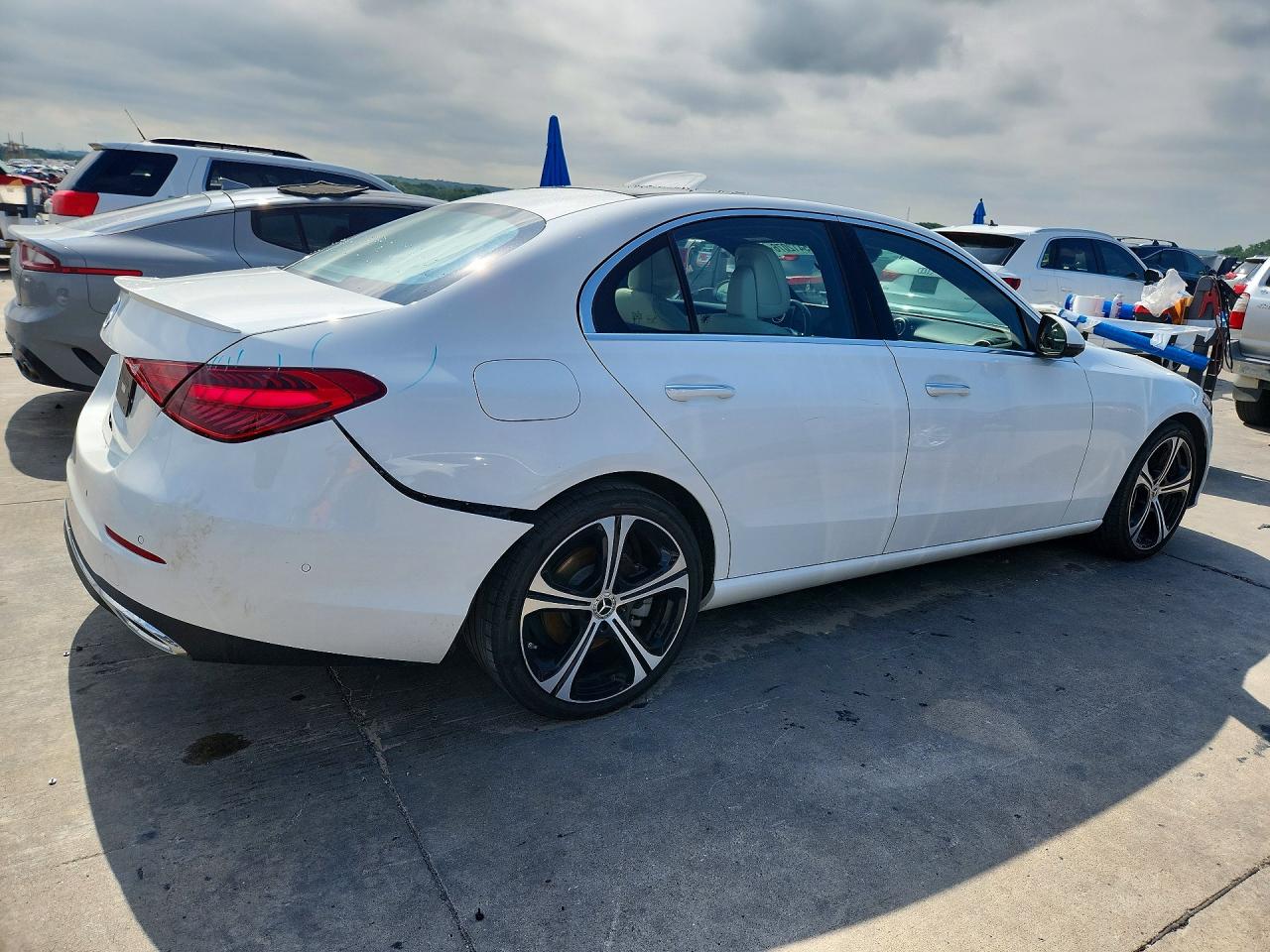 2024 MERCEDES-BENZ C C300