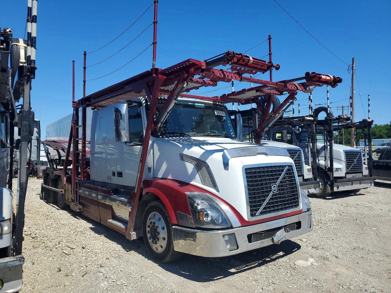 2015 VOLVO VNL