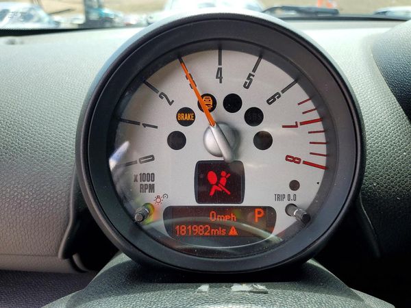 2012 MINI COOPER