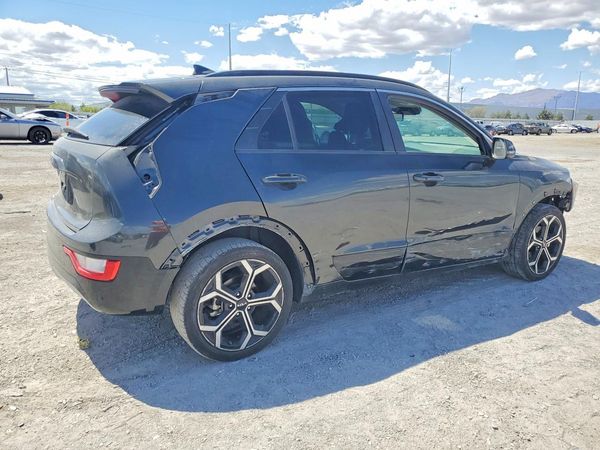 2023 KIA NIRO