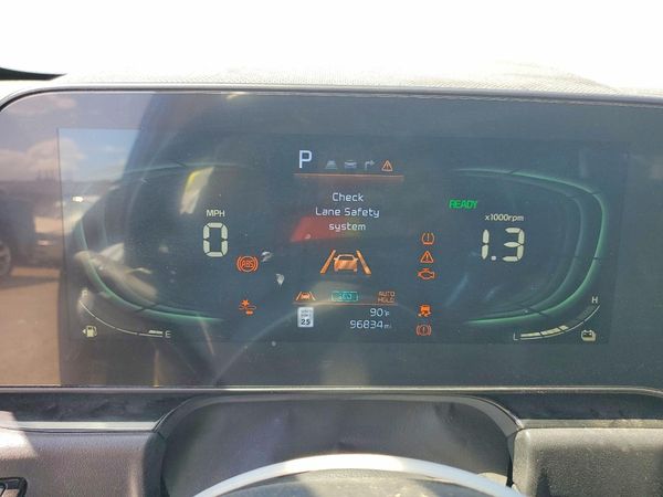 2023 KIA NIRO