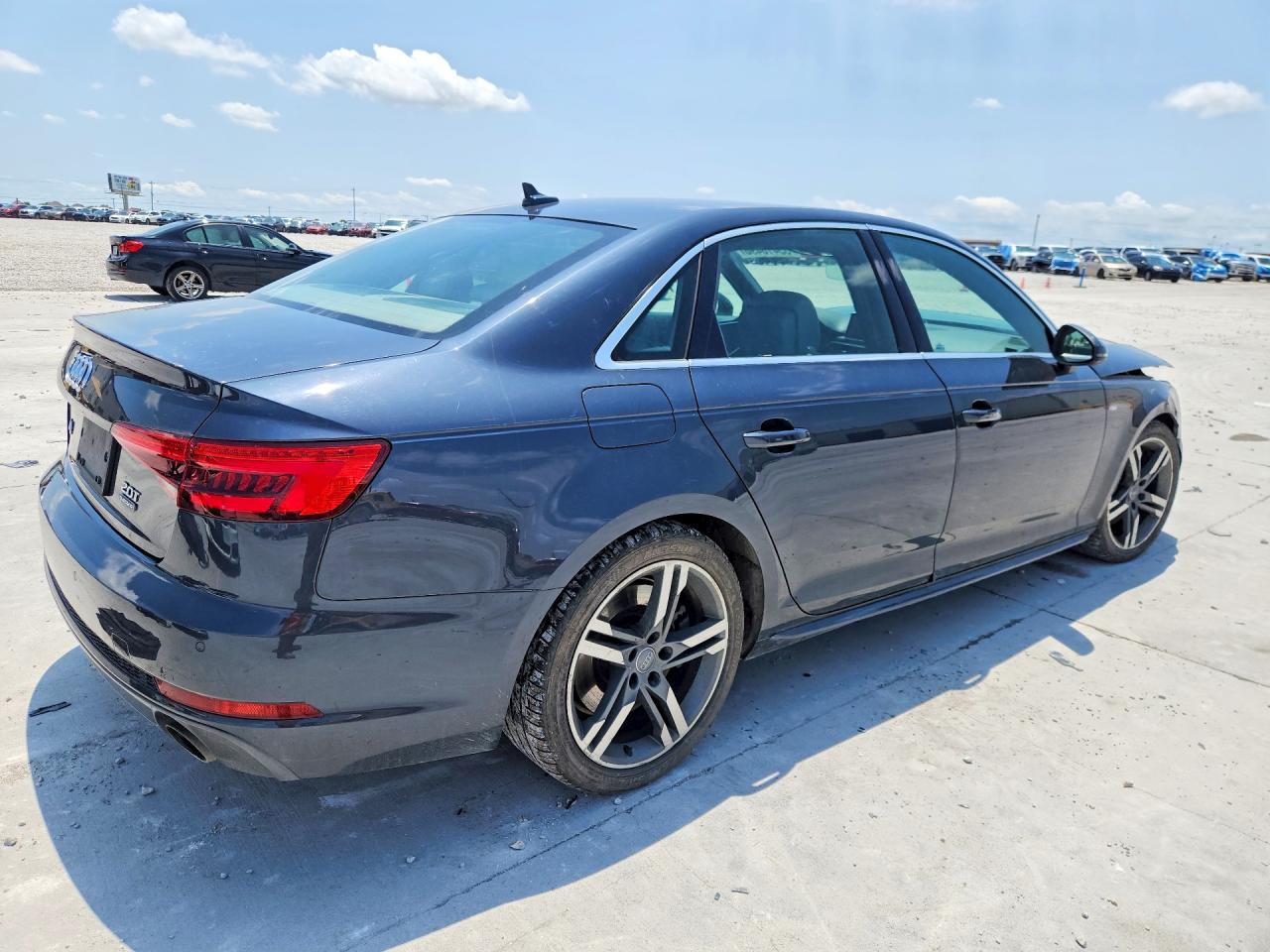 2017 AUDI A4 quattro Prestige