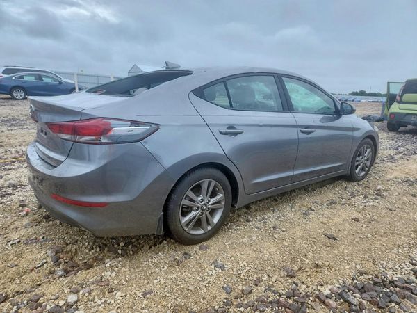 2018 HYUNDAI ELANTRA