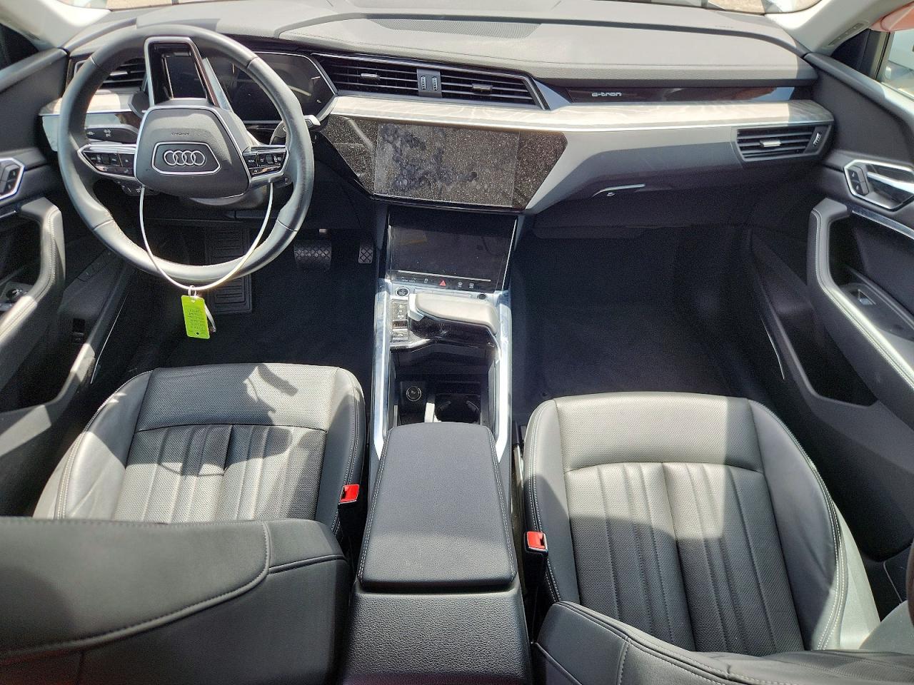2022 AUDI E-TRON quattro Premium Plus