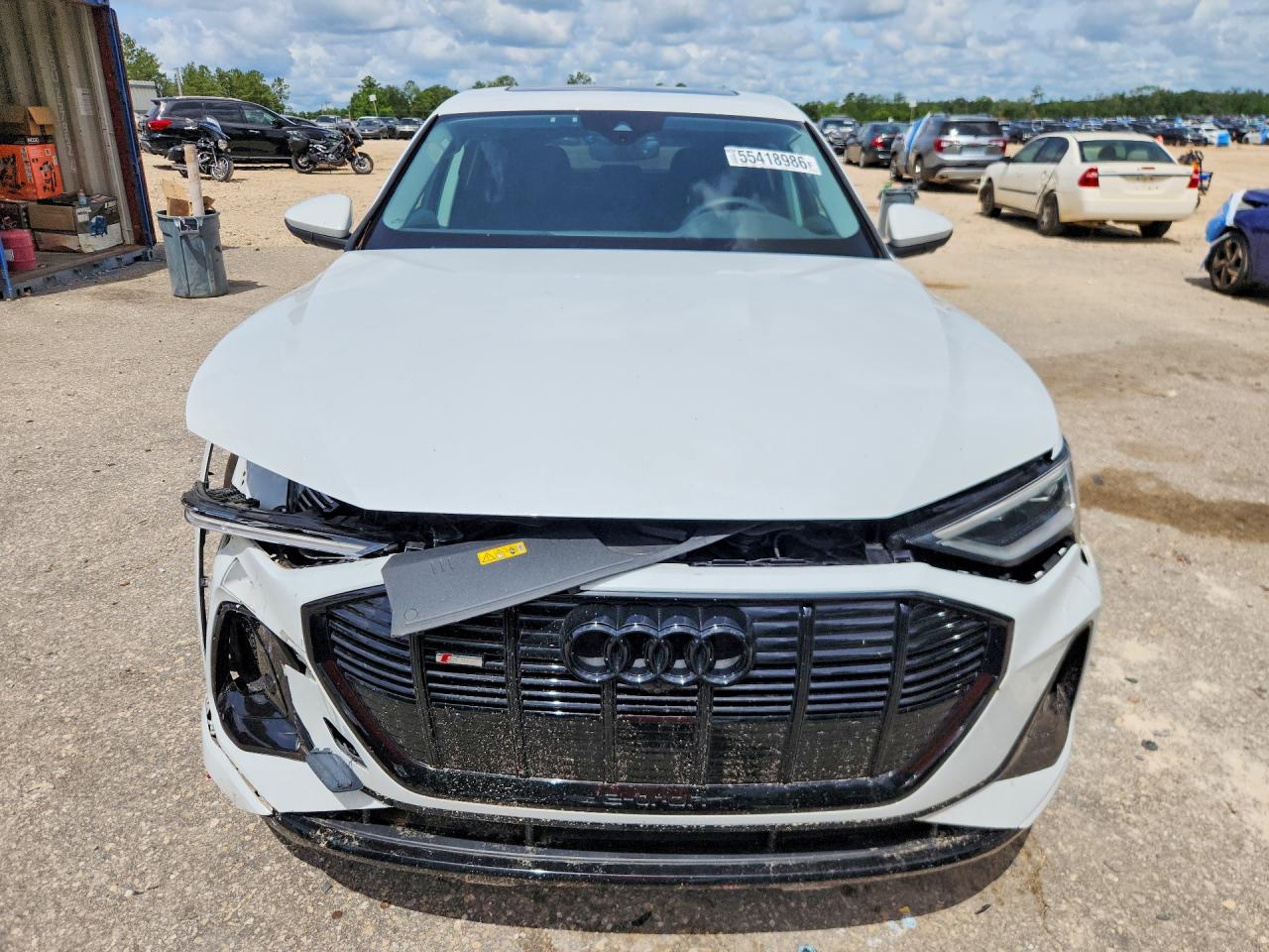 2022 AUDI E-TRON quattro Premium Plus
