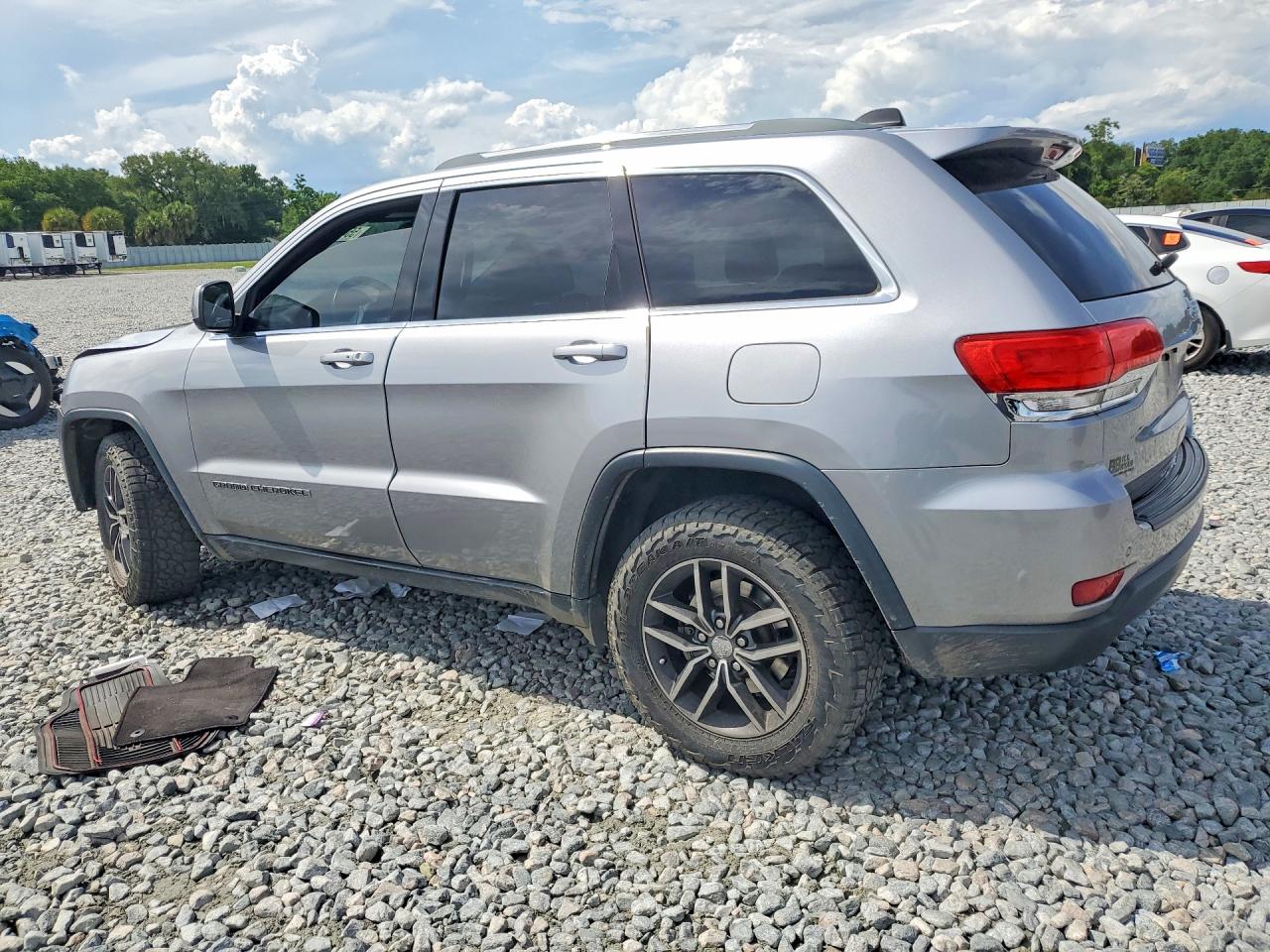 2018 JEEP GRAND CHEROKEE LAREDO 4X2