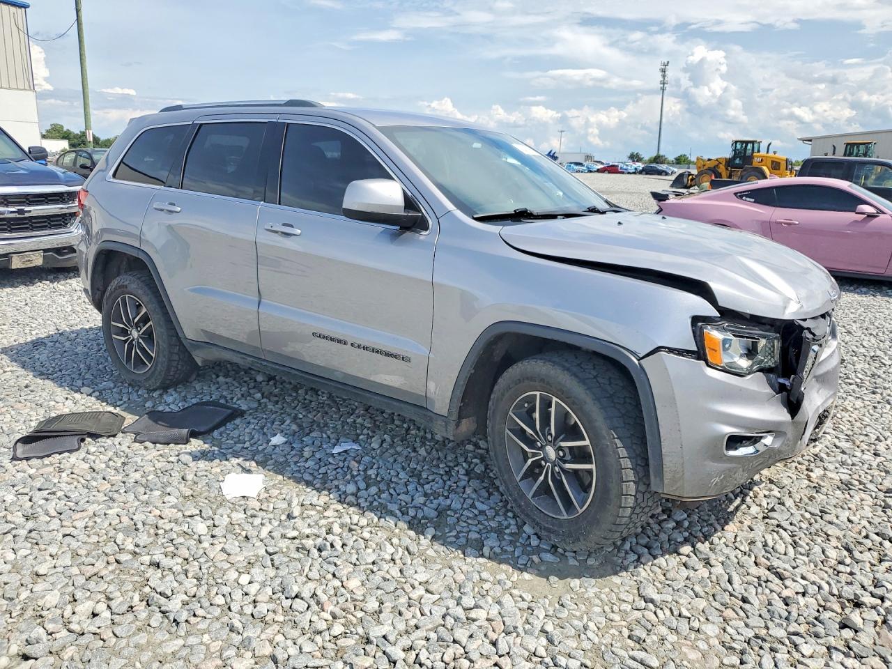2018 JEEP GRAND CHEROKEE LAREDO 4X2