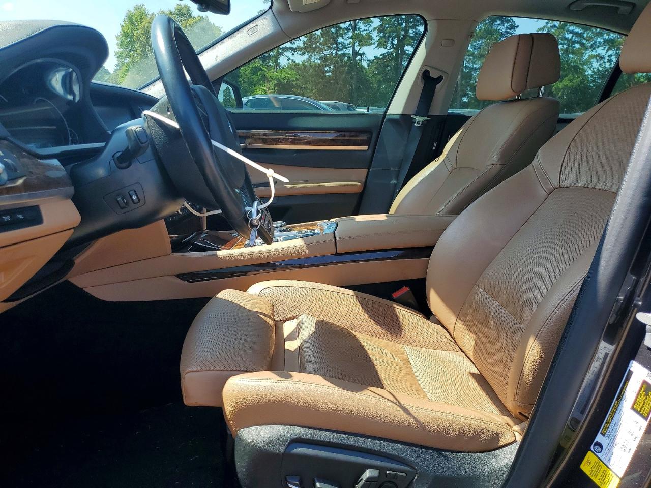 2015 BMW 740