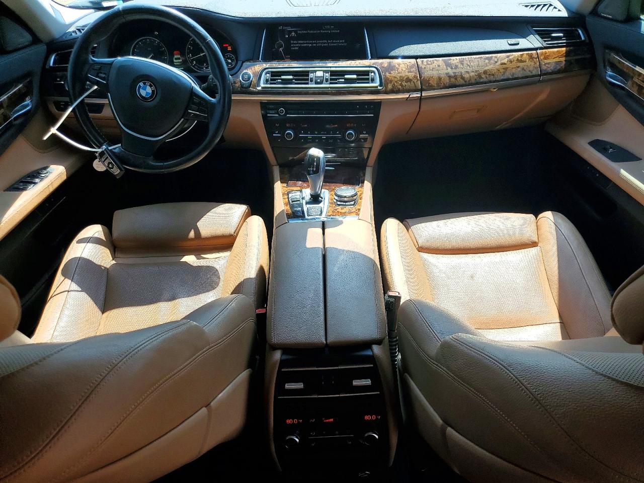 2015 BMW 740