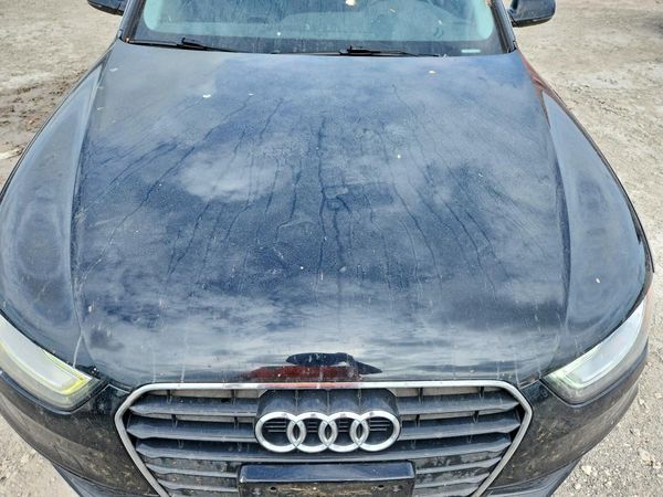 2014 AUDI A4 quattro Premium — Engine bay